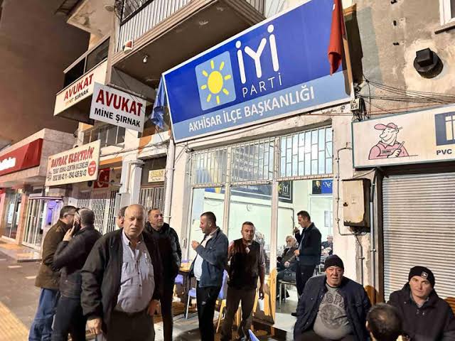 İYİ Parti İlçe Binasına Silahlı Saldırı 
